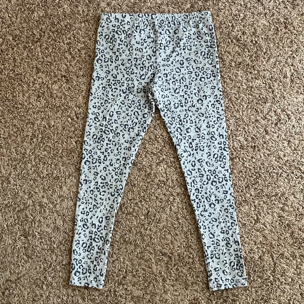 Childrens Place leopard sparkle legging bundle